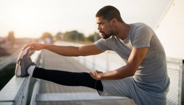 10 Benefits Of Stretching In The Morning And How It Wakes Up Both Body And Mind