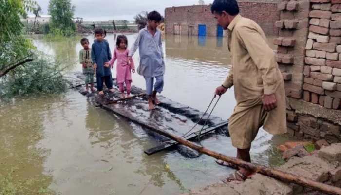 Monsoon Havoc Hits Pakistan's Punjab; Rivers Overflow, Forcing Mass Evacuations  