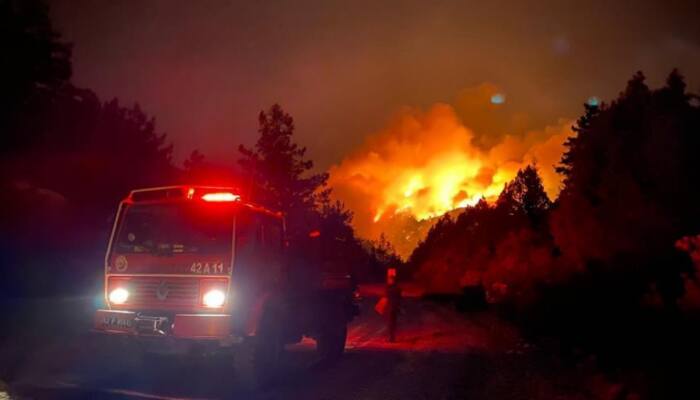 Turkey Battles Wildfires Amid Challenging Weather Conditions