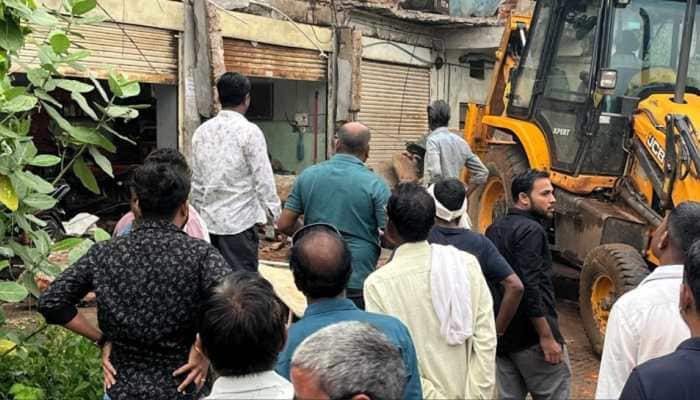 Maharashtra: 3 Dead, 3 Critically Injured As 2-Wheeler Showroom Building Collapses In Gadchiroli