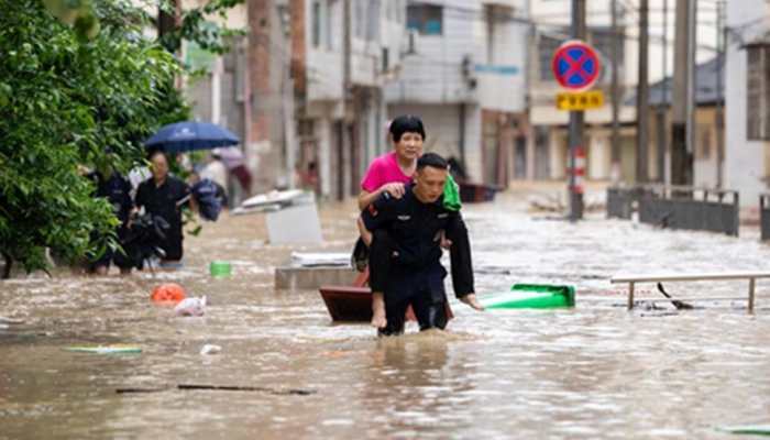 Rainstorms Force Evacuation Of Over 15,000 Residents In China's Chongqing