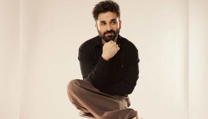 Vir Das Urges Delhiites To Adopt Indie Dogs Following SC’s Relocation Order Vir Das Urges Delhiites To Adopt Indie Dogs Following SC’s Relocation Order