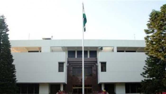 India-Pakistan Diplomatic Spat: Gas, Water Cut For Indian Diplomats In Islamabad Amid Retaliation India-Pakistan Diplomatic Spat: Gas, Water Cut For Indian Diplomats In Islamabad Amid Retaliation