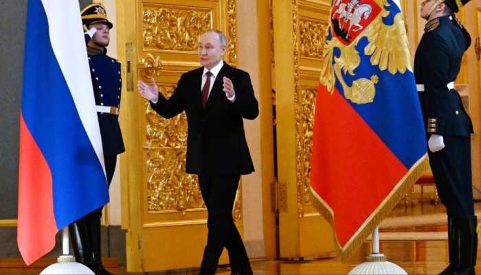 Putin's Bizarre Protocol: Why Are His Bodyguards Allegedly Collecting His 'Poop' On Foreign Trips?