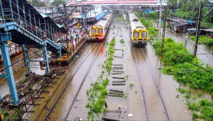 Mumbai Rains: 17 Western Railway Trains Cancelled Amidst Heavy downpour; Check Latest Local Delays Here