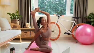 Can’t Go Running Due To Rains? Try This Home Fitness Routine To Lose
