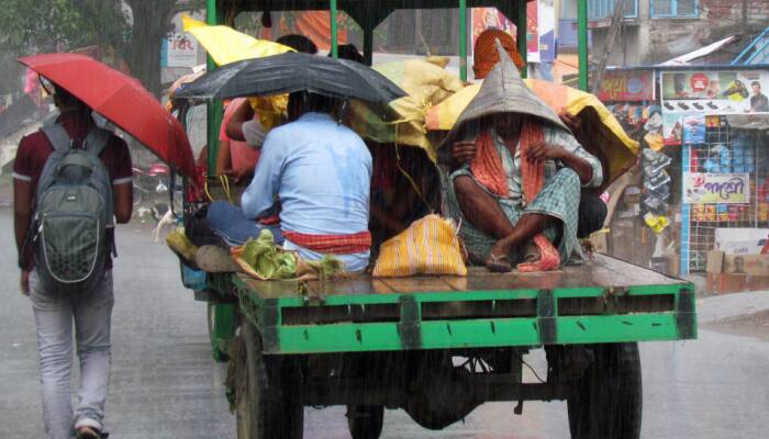 Delhi-NCR Rain: IMD Issues Red Alert In THESE Regions For 3 Hours | Visuals
