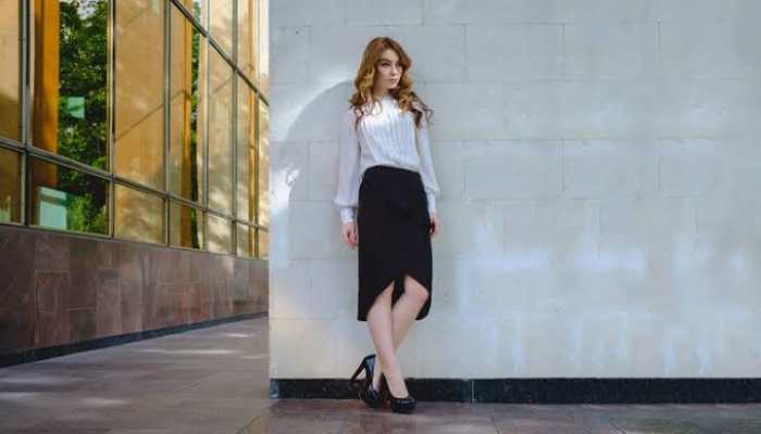 Elegant and Versatile Long Black Skirts for Effortless Styling