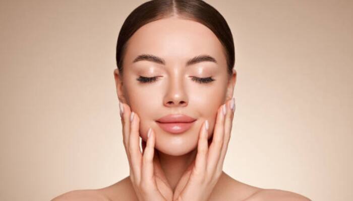 7 Daily Habits That Are Secretly Clogging Your Pores And Giving You Pimples