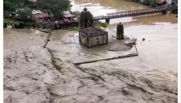 Heavy Rains Wreak Havoc In Kullu’s Manali, NH-3 Damaged As Beas River Overflows