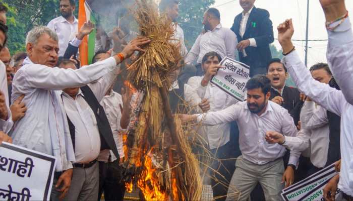 A Comedy Turns Into A Legal Battle: Lawyers Nationwide Demand Ban On 'Jolly LLB 3', Citing 'Demeaning' Portrayal Of The Profession