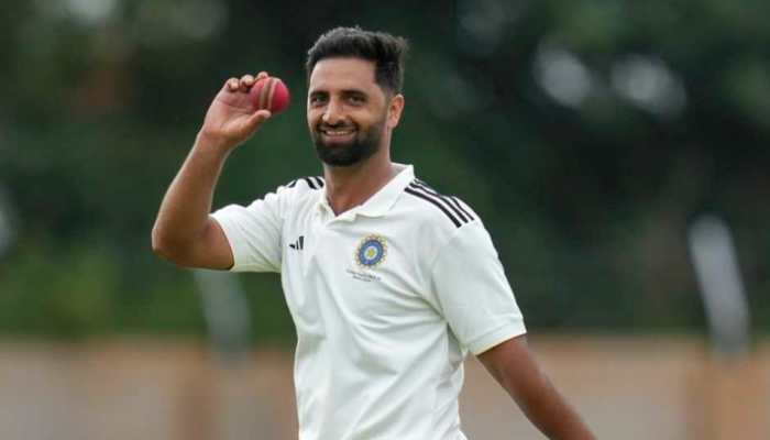 4 Balls,4 Wickets,1 Dream: Pace  Sensation Auqib Nabi Reacts To His Elite  Feat 