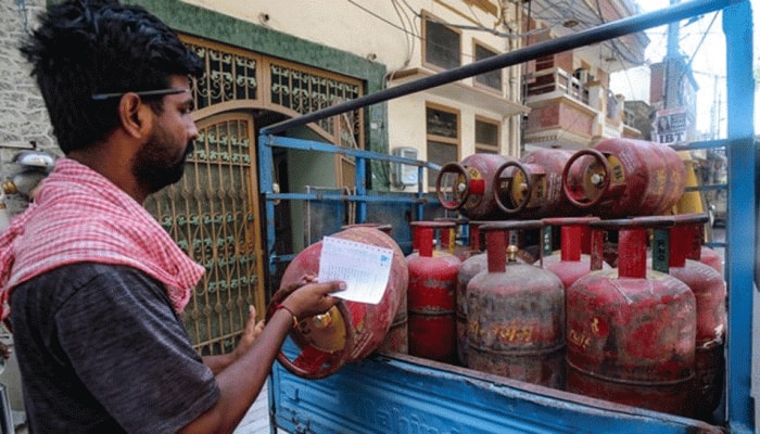 Big Relief For Customers! LPG Cylinder Prices Reduced By Rs 51.50 From Today September 1