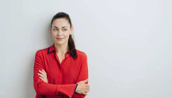 Stylish Women’s Red Tops – Brand Brigade Sale Picks