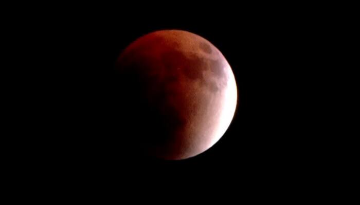 Total Lunar Eclipse 2025: Moon Turns Blood Red In Rare Celestial Event, Visuals From Across India Surface