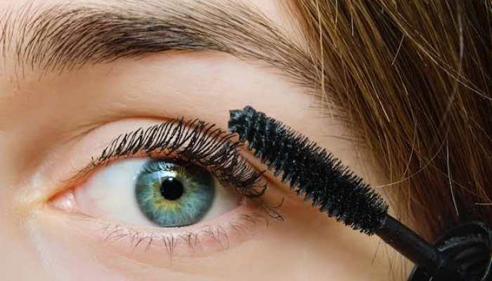Top Volumizing and Waterproof Mascaras for Stunning Lashes