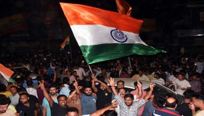sport ‘First Sindoor, Now Tilak!’ Fans Go Wild As India Clinches Victory Over Pakistan To Lift Asia Cup sport ‘First Sindoor, Now Tilak!’ Fans Go Wild As India Clinches Victory Over Pakistan To Lift Asia Cup