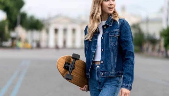 Best Women’s Denim Jackets: Stylish and Comfortable Picks for 2025