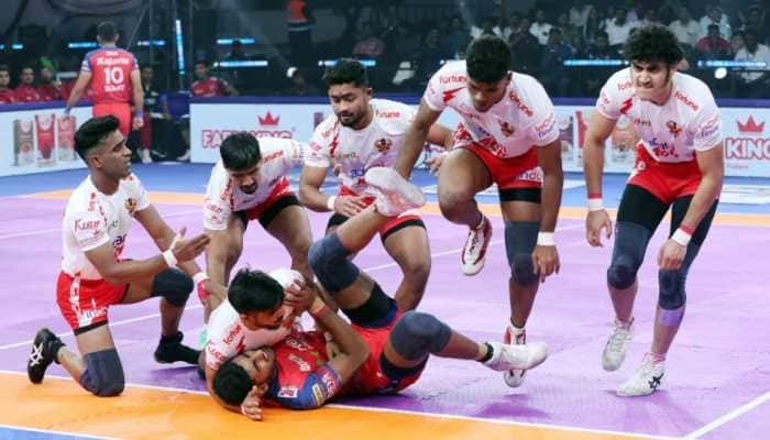 PKL 12: Shadloui, Ankit Dahiya Shine As Gujarat Giants Dominate UP Yoddhas In Chennai's Opener