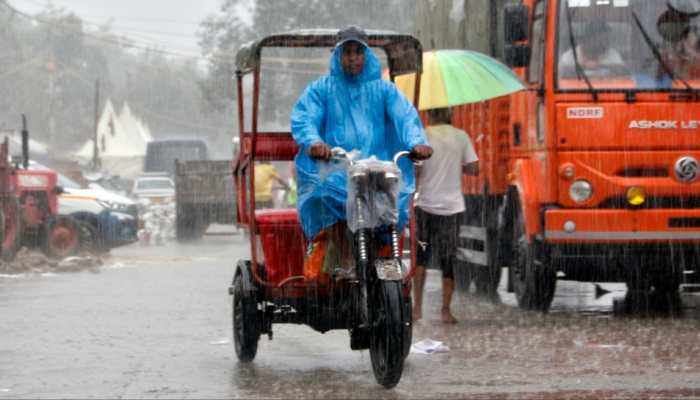 IMD Yellow Alert: Light Fog In Delhi-NCR Precedes Gusty Rain Forecast From October 5
