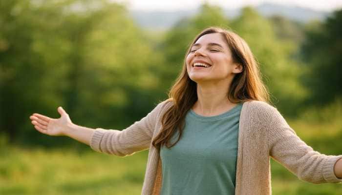 Drop The Weight Of Life: 10 Secrets To Let Go, Feel Free And Be Truly Happy