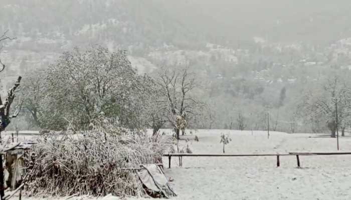 Western Disturbance Triggers Early Snowfall, Highway Closures And Temperature Plunge Across Kashmir