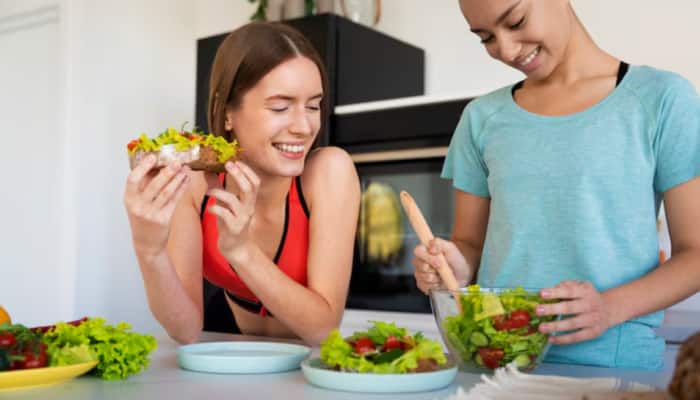 World Mental Health Day 2025: 7 Ways Food Is Directly Linked To Good Mental Health, Experts List Foods That Help 
