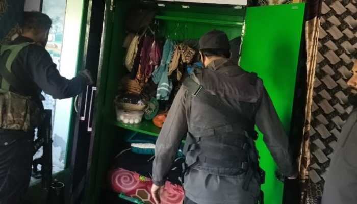 Crackdown On Terror's Hidden Network: J-K Police Raid 13 Homes Of Suspected Terrorist Associates, Overground Workers In Srinagar