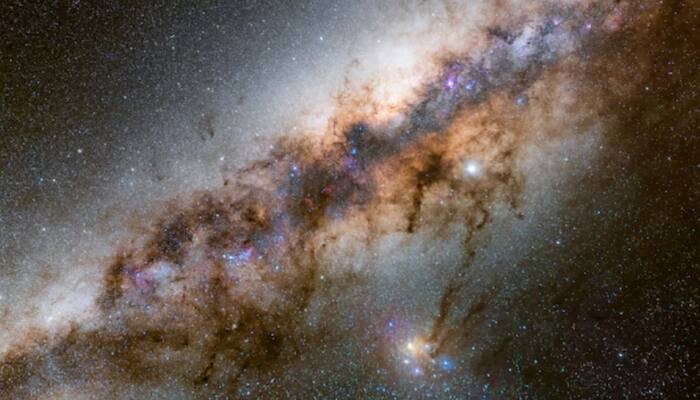 Eerie Glow At The Centre Of The Milky Way May Finally Reveal Dark Matter - The Mysterious Force Holding The Universe Together