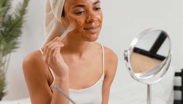 Diwali 2025: Protect Your Skin From Festive Pollution With THESE Home Skincare Tips