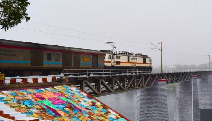Chhath Puja Special: Indian Railways Lines Up 1500 Special Trains For Next 5 Days To Cater To Rush