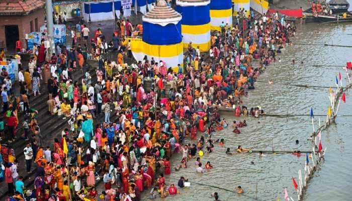 Chhath Puja 2025: Spiritual Significance Of Offering Surya Arghya