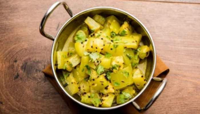 Chhath Puja 2025: Here's Why 'Lauki' Is Eaten On The First Day Of Festival