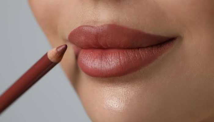 Top Matte &amp; Long-Lasting Lip Liners for Defined Lips