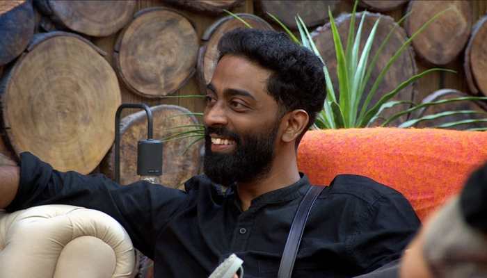 Bigg Boss 19: Pranit More Re-Enters House After Receiving Medical Attention