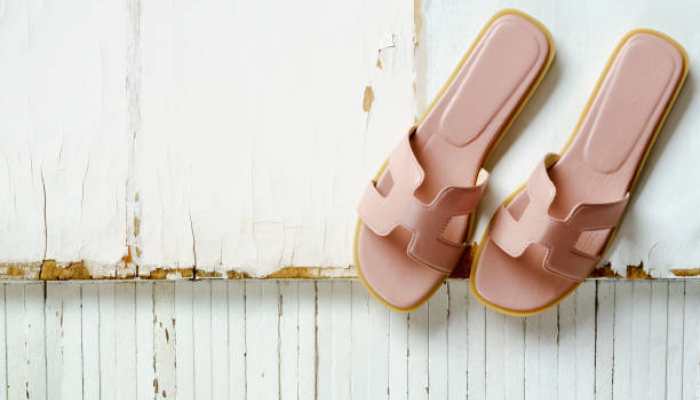 Designer One-Toe &amp; T-Strap Flats for Festive Occasions
