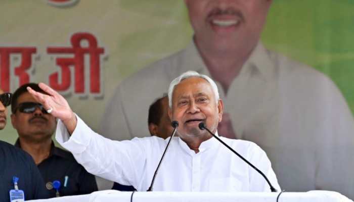 Nitish Kumar Stakes Claim To Form New Government In Bihar, Oath Tomorrow