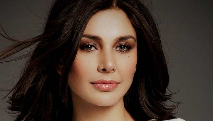 Lisa Ray Reveals Her Career Began In Deep Grief After Mother Was Left Paralyzed In An Accident
