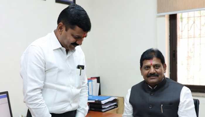 'Stand, Greet, Assist': Maharashtra Govt Issues Dictat Binding Officials To Show ‘Respect’ To MLAs, MPs