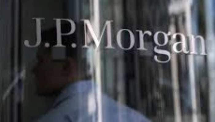 Breaking Free From The Rat Race: How A Silent Retreat Changed This Ex-JPMorgan Banker’s Life