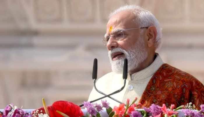 Historic Moment In Ayodhya: PM Modi Says ‘Sadiyo Ke Ghav Bhar Rahe Hain’ After Flag Hoisting