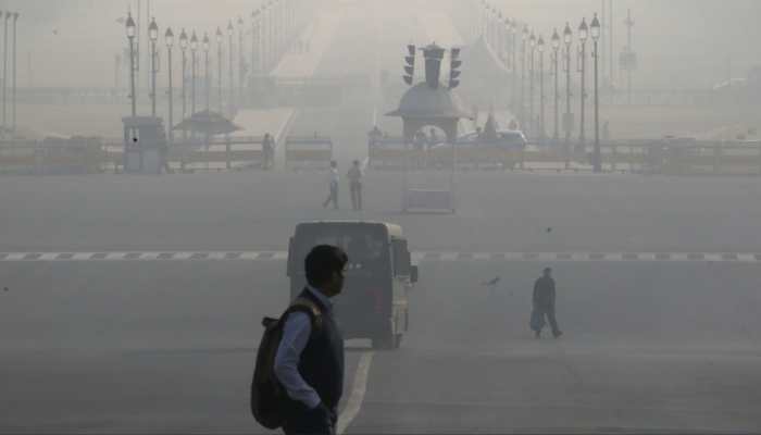 Delhi-NCR AQI Today, Nov 26: Air Quality Stays 'Very Poor'; Noida Hits Near-Severe