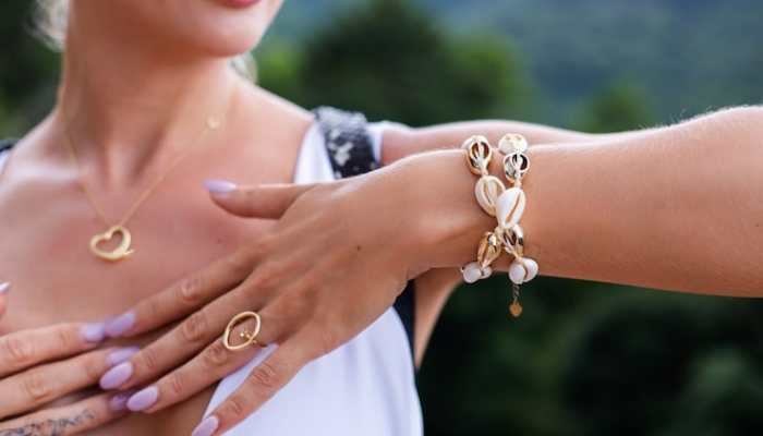 Women’s Bracelets – Elegant, Trendy &amp; Stylish Accessories