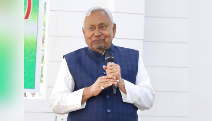 Women Empowerment: Nitish Kumar Transfers Rs 10,000 Each To 10 lakh 'Jeevika Didis' In Bihar