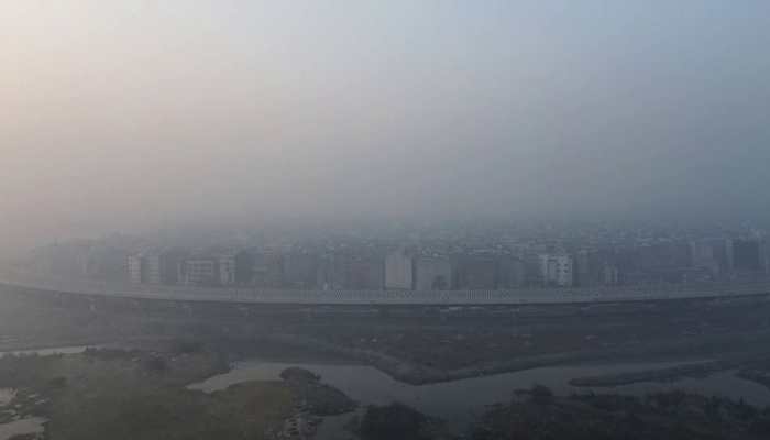 Toxic Smog And Cold Grip Delhi: AQI At 257, Temperature May Dip To 8°C