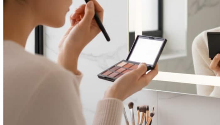  Best Eyeshadow Palettes On Myntra For Smooth,  And Everyday Ready Eye Looks