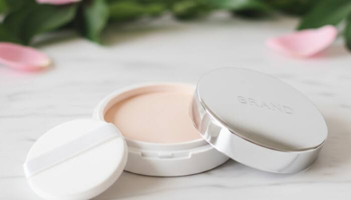 Compact Powders You’ll Love: Smooth &amp; Stunning All Day!