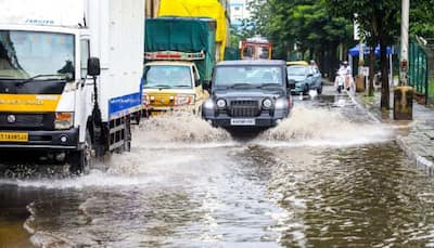 Bengaluru Weather Today: IMD Issues Yellow Alert In 17 Districts As Cyclone Ditwah Remnant Triggers Rain