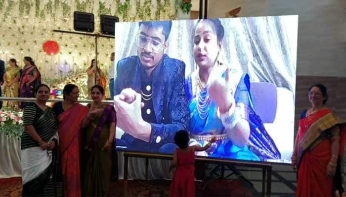 IndiGo Flight Cancellation Horror: Stranded Couple Attends Their Own Wedding Reception Virtually In Hubballi | VIRAL VIDEO