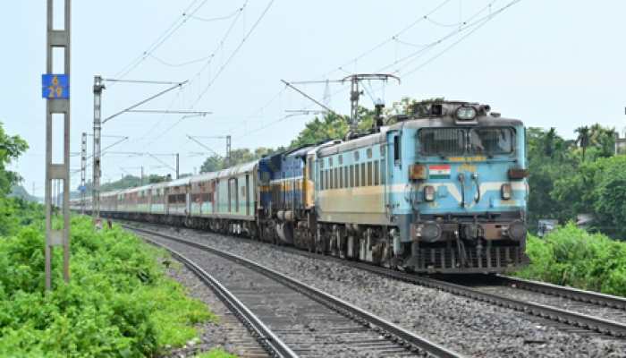 Indian Railways To Run 89 Special Trains In Next 3 Days Amid IndiGo ...